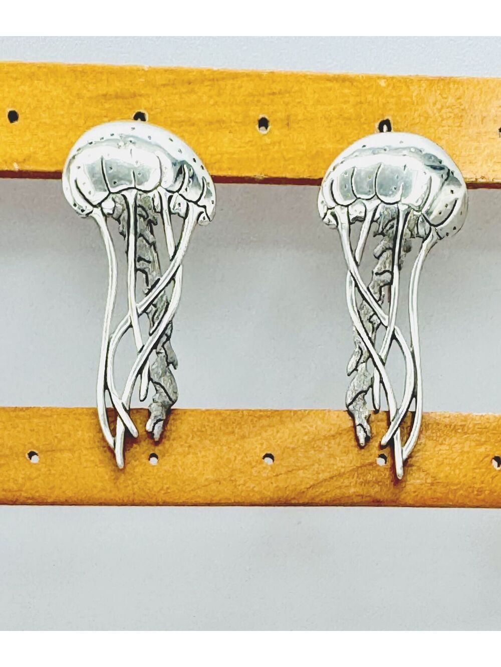 Very rare vintage 1996 "Sea Nettle Jellies" pierced earrings